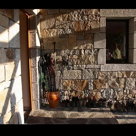 Le Gevaudan Bed and Breakfast *