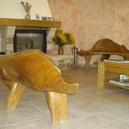 Le Gevaudan Bed and Breakfast Fontans